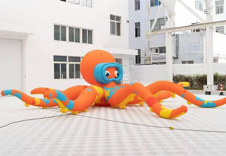 Infaltable octopus display